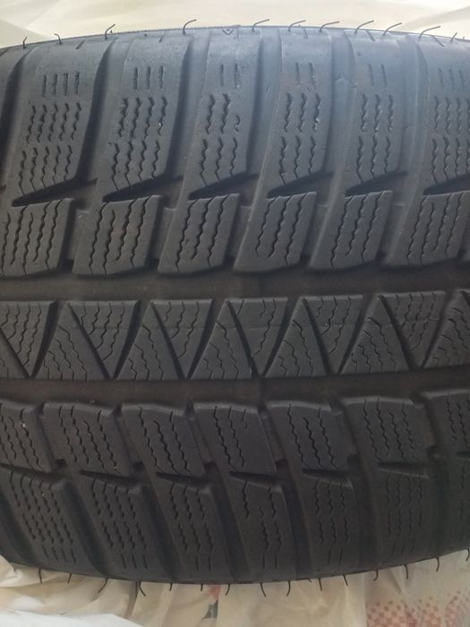 Різина для автомобіля