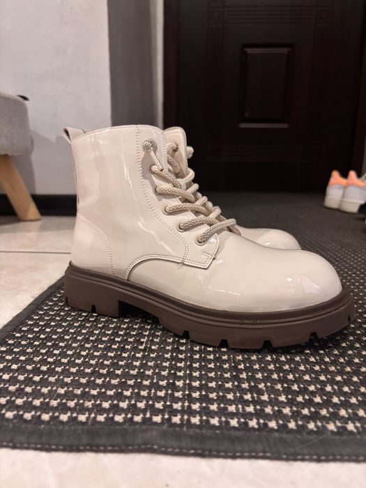 Черевички для дівчинки