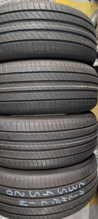 Pneus 235/45/20 Michelin semi novos