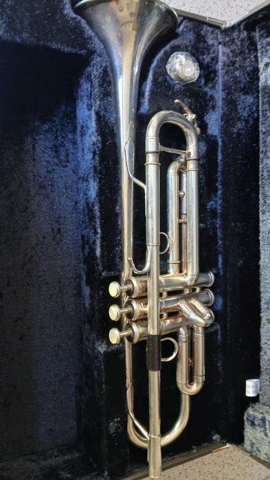 Trompete Yamaha ytr5335