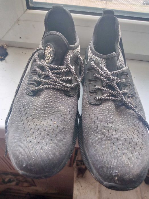 Кроссовки рабочие с металлическим носком 28см