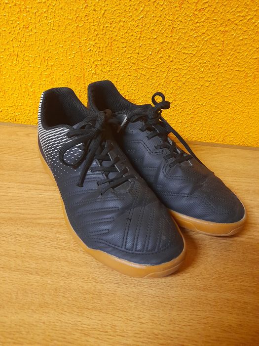 Chuteiras de futesal decathlon