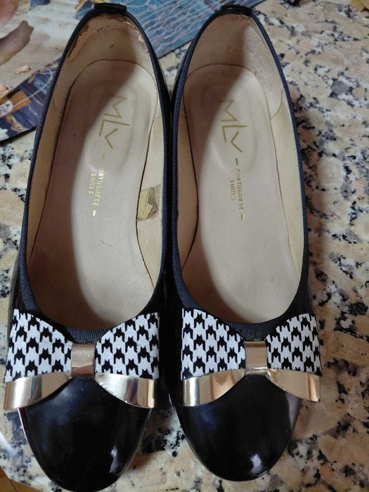 Sapatos de verniz MLV
