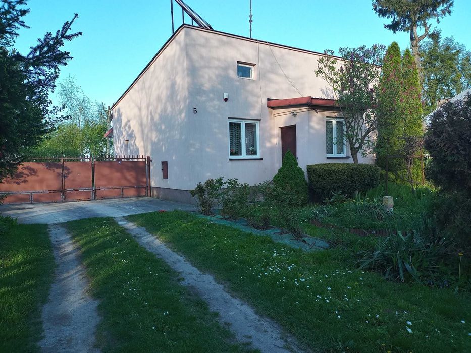 Dom 90 m2 z budynkiem garażowym 100 m2 Opatów zamiana, działka 2900 m2