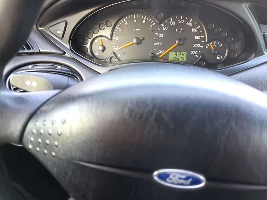 Ford focus 1.4 Gasolina com AC
