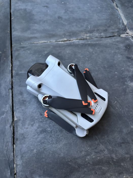 DJI Mini 3 Pro + DJI RC – 249g – Excelente estado