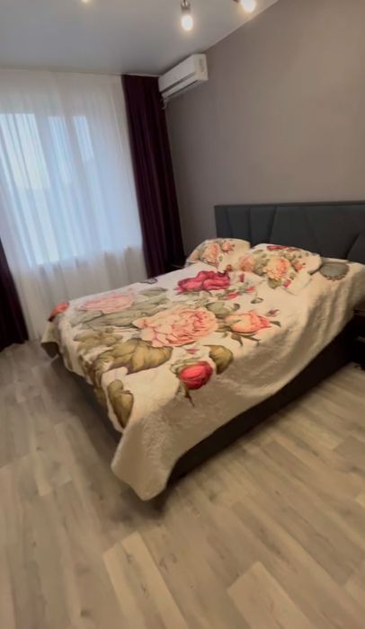 Сдам 2х комн квартиру м. Научная