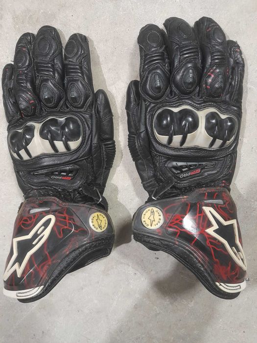 Equipamento track days usado 2 vezes.