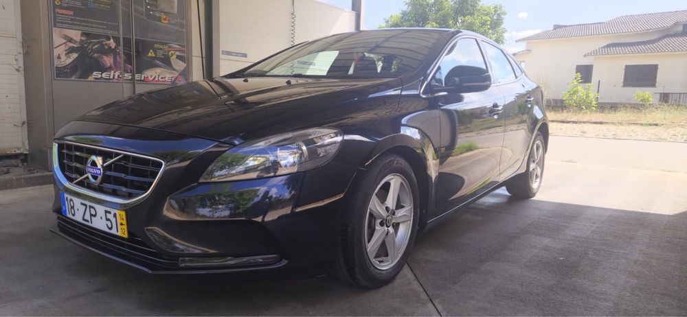 Carro Volvo V 40 D2 — photo 3