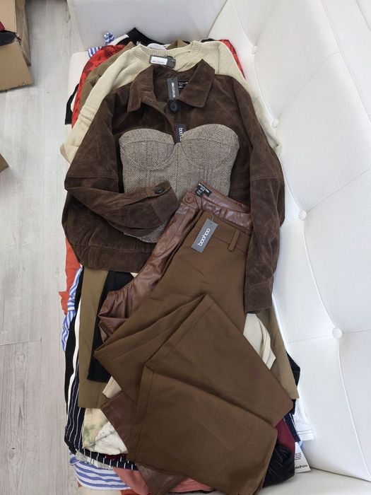 Сток оптом, сукні, джинси, взуття опт,женская одежда оптом, костюми