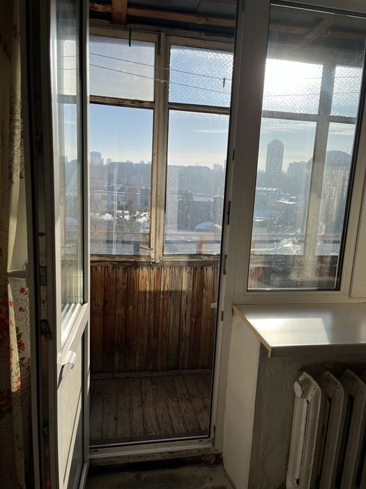 Продаж 2х кім Індустріальний міст КПІ