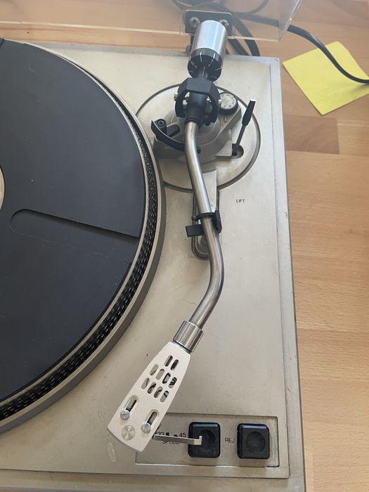 Leitor de vinil - RISING MODEL TH-6000