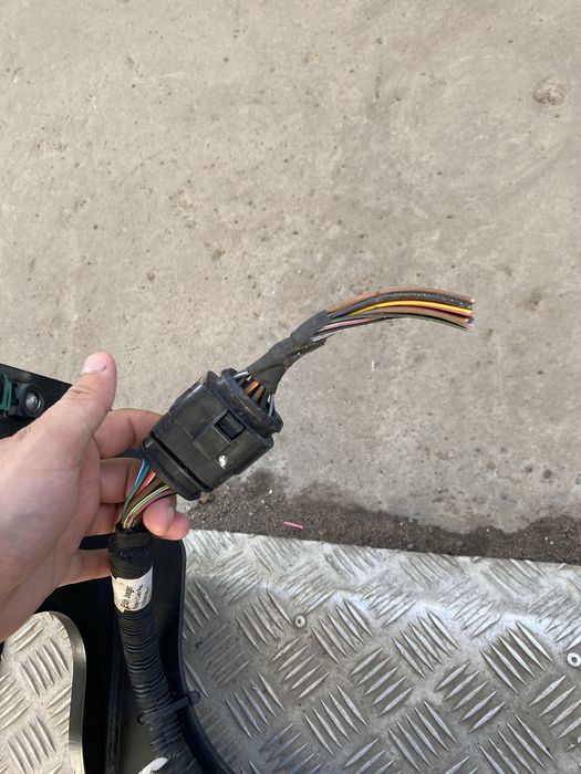 Фаркоп Crafter 2 2016- 7C0 СПАРКА !!прицепне оригінал 7C0803882B