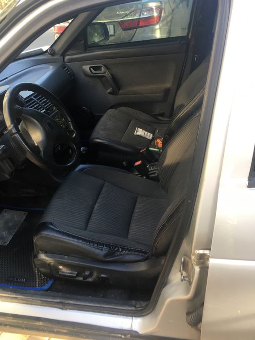 Продам ваз 21 12 машинка на каждый день! Перекупам  не звонить!!