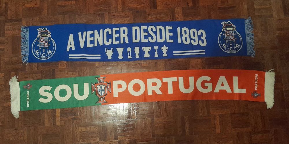 Cachecóis de futebol retro