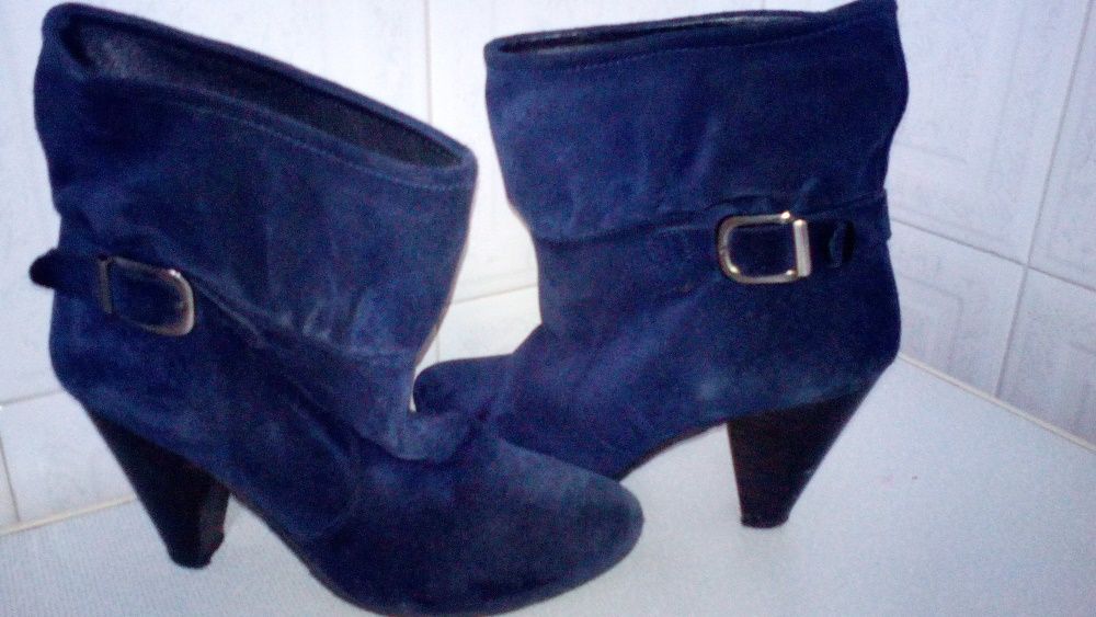Botins azul escuro
