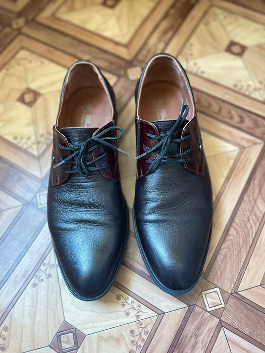 Шкіряні чоловічі туфлі