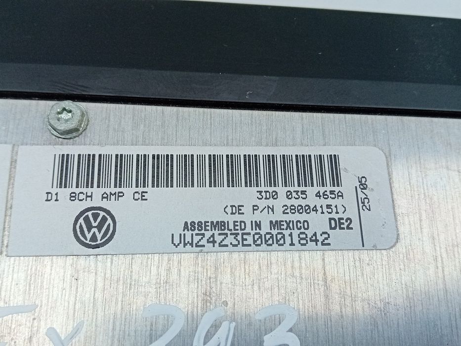 Rádio / auto-rádio VOLKSWAGEN Phaeton (3D)