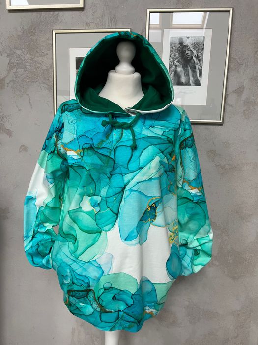 Fantastyczna Bluza, kieszenie, kaptur