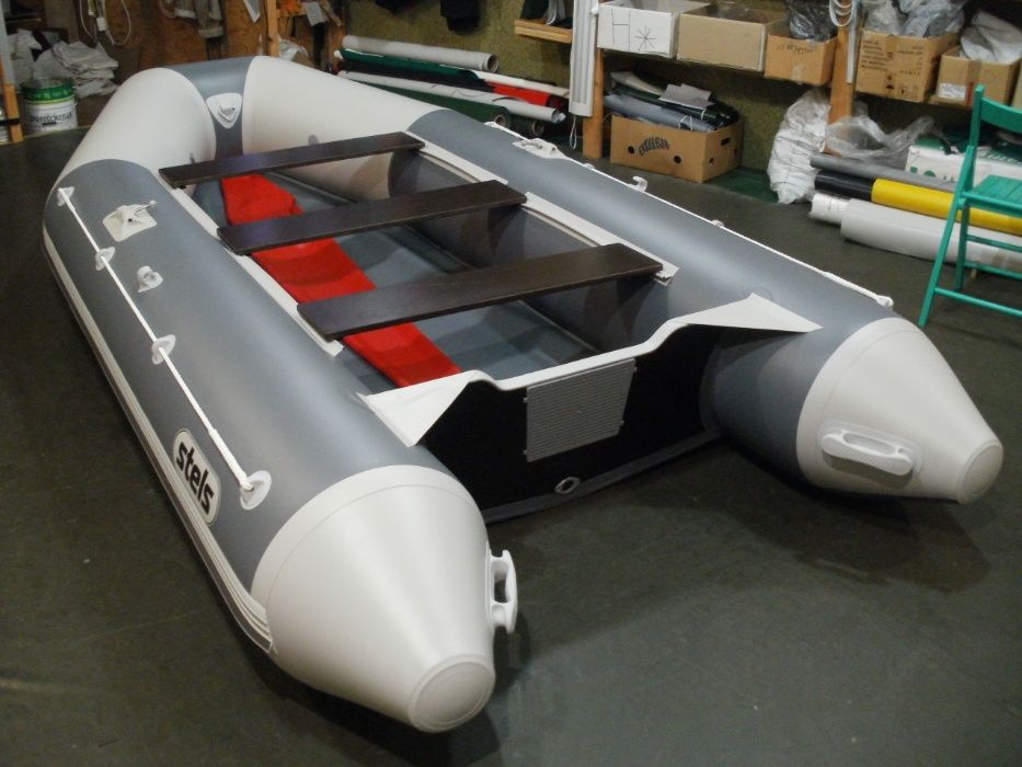 Лодка надувная моторная/гребная "Stels"