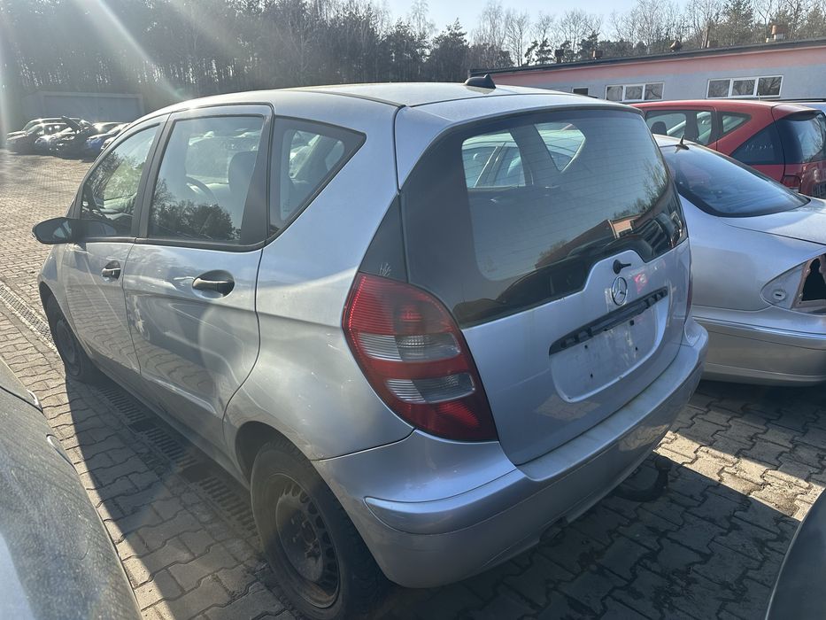 Mercedes A klasa w169 1.5 b 2008 w całości na części