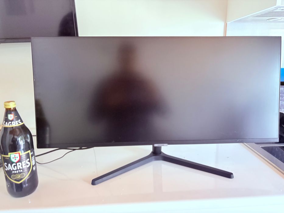 Samsung viewfinity S5