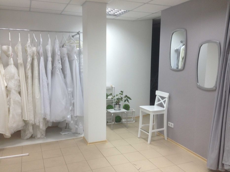 Торгівельне приміщення, салон