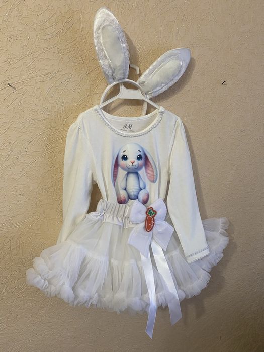 Карнавальный костюм " Зайка".