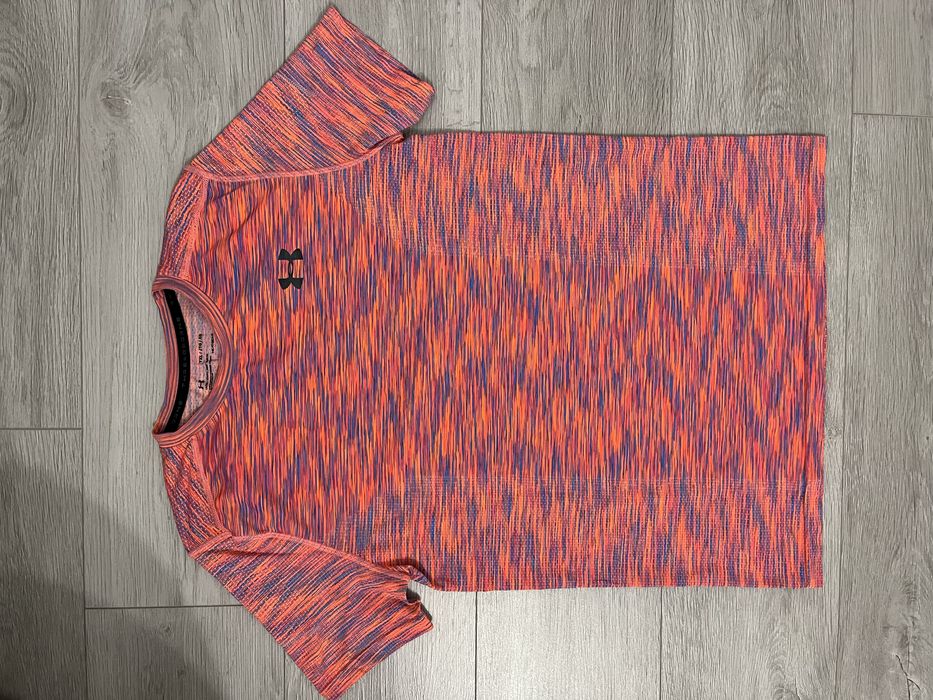 Футболка under armour