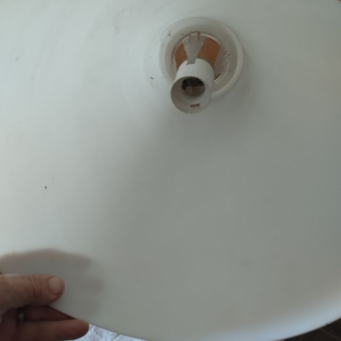 candeeiro branco de teto envio por ctt