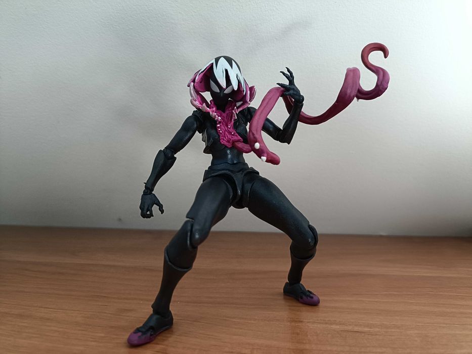 Фігурка марвел гвен павук spidergwen revoltech amazing yamaguchi marvel legends hasbro