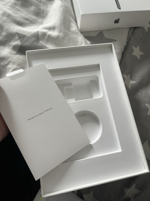 Ipad (9th Generation) Wi-Fi + Cellular