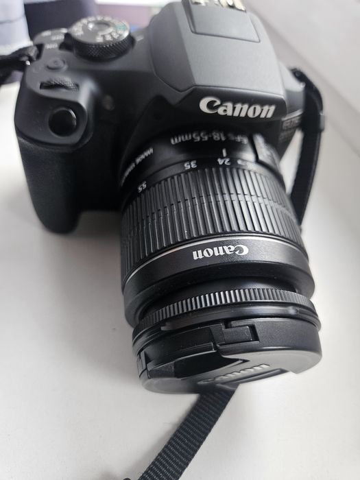 Aparat Canon eos. 2000d