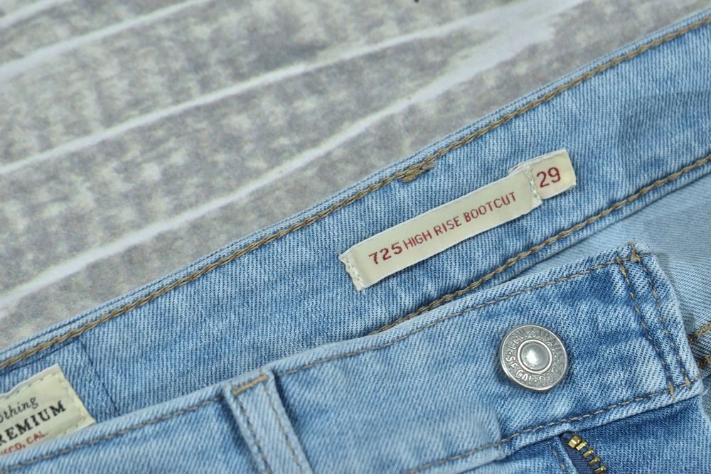Levis 725 High Rise Bootcut Jeans Damskie W29 L30