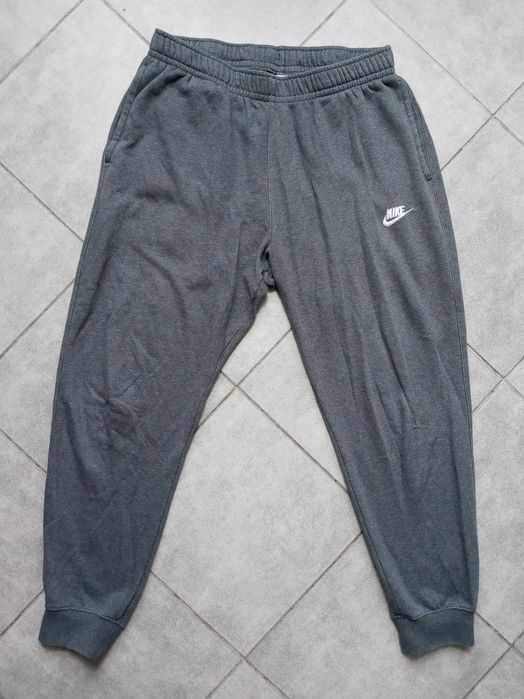 Szare męskie dresy Nike - L