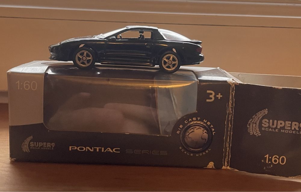 Welly Pontiac novo na embalagem