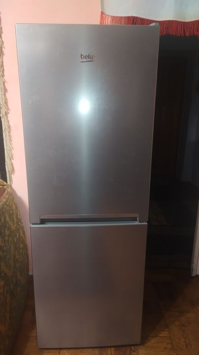 Ущільнювач для холодильника Beko