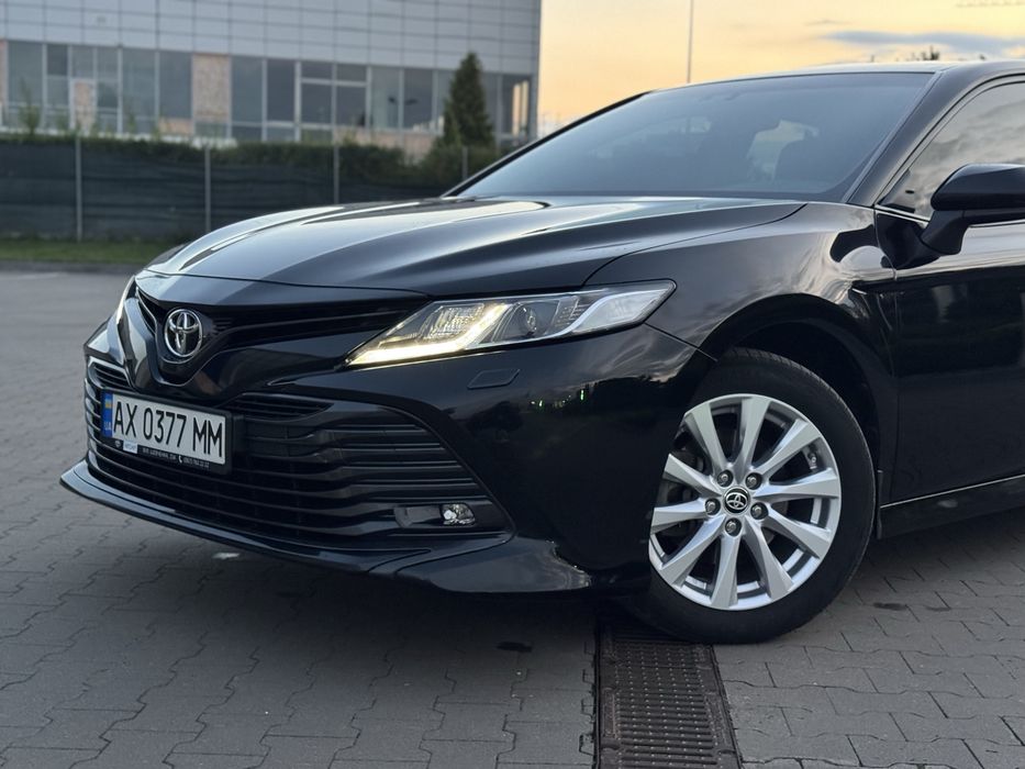 Toyota camry 70