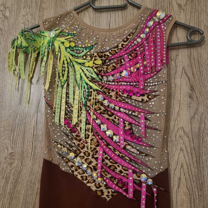 Strój startowy do gimnastyki artystycznej kostium kombinezon