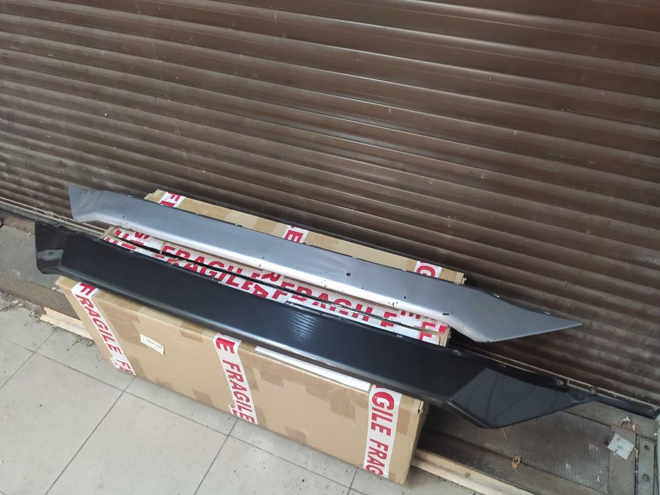 Оригинал капота Носик верх накладка решетки  капота MAZDA CX5 2017-24