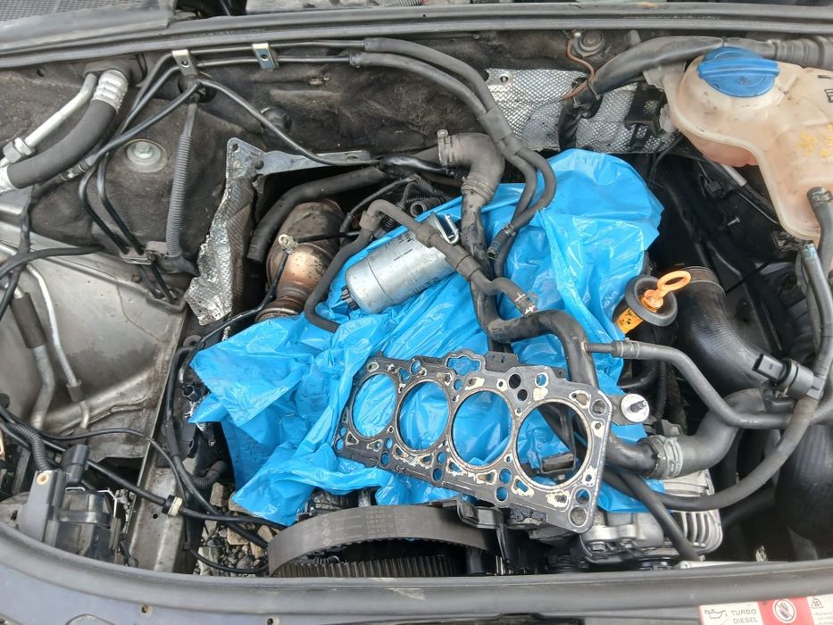 Audi A4 uszkodzony silnik