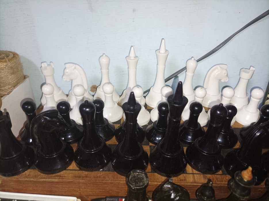 Шахмати шашки  СССР деревяні пластмасові