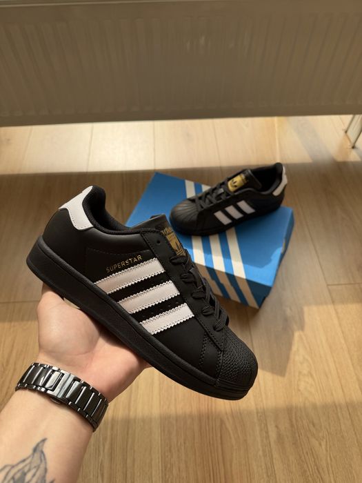 Adidas Superstar
