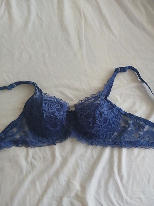 Nowy biustonosz XL
