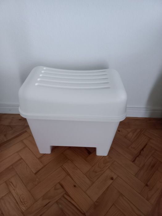 Banco com arrumação Ikea