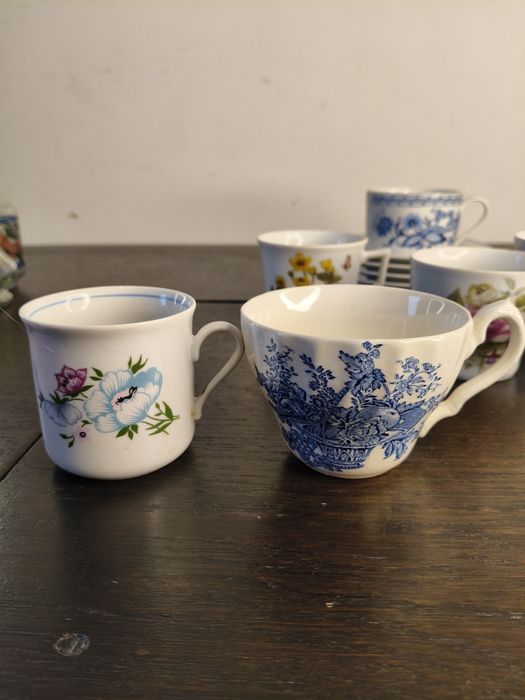Vintage zestaw filiżanek Bavaria i inne PRL²²¹