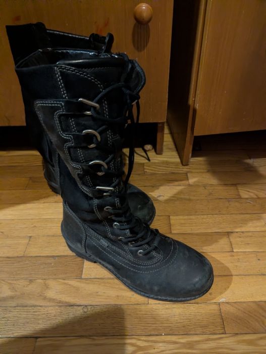 Віддаю чоботи екко. Віддаю за відсутності потреби.у нормальному стані.
