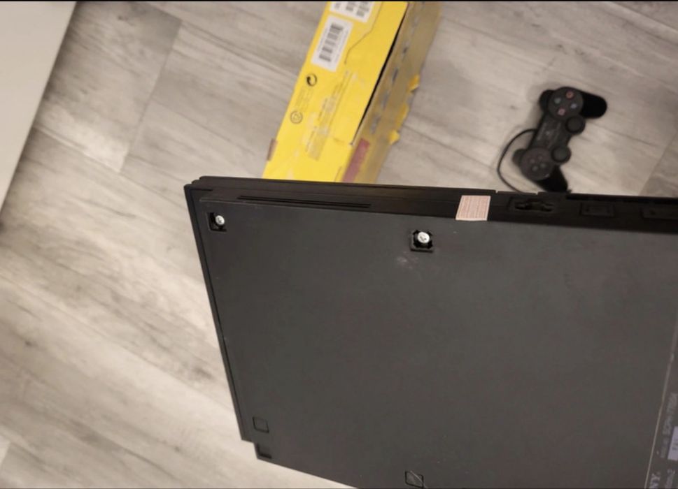 Playstation 2 Slim Karton