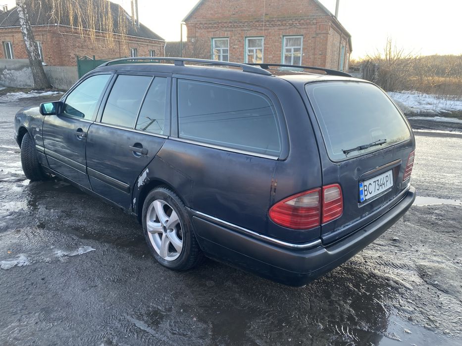 Мерседес 1997 рік 2.3 газ бенз