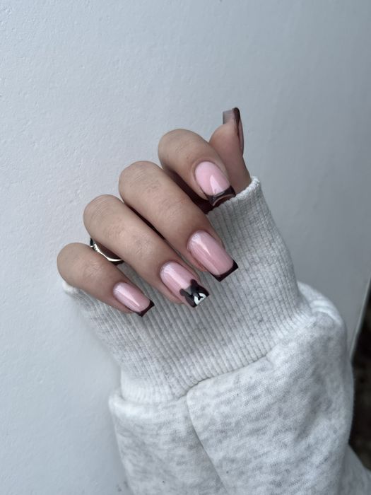 манікюр Конотоп.